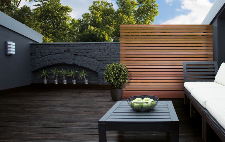 Western Red Cedar Slats in Rooftop Patio Garden